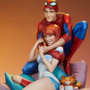 Sideshow Collectibles Spider-Man and Mary Jane Maquette